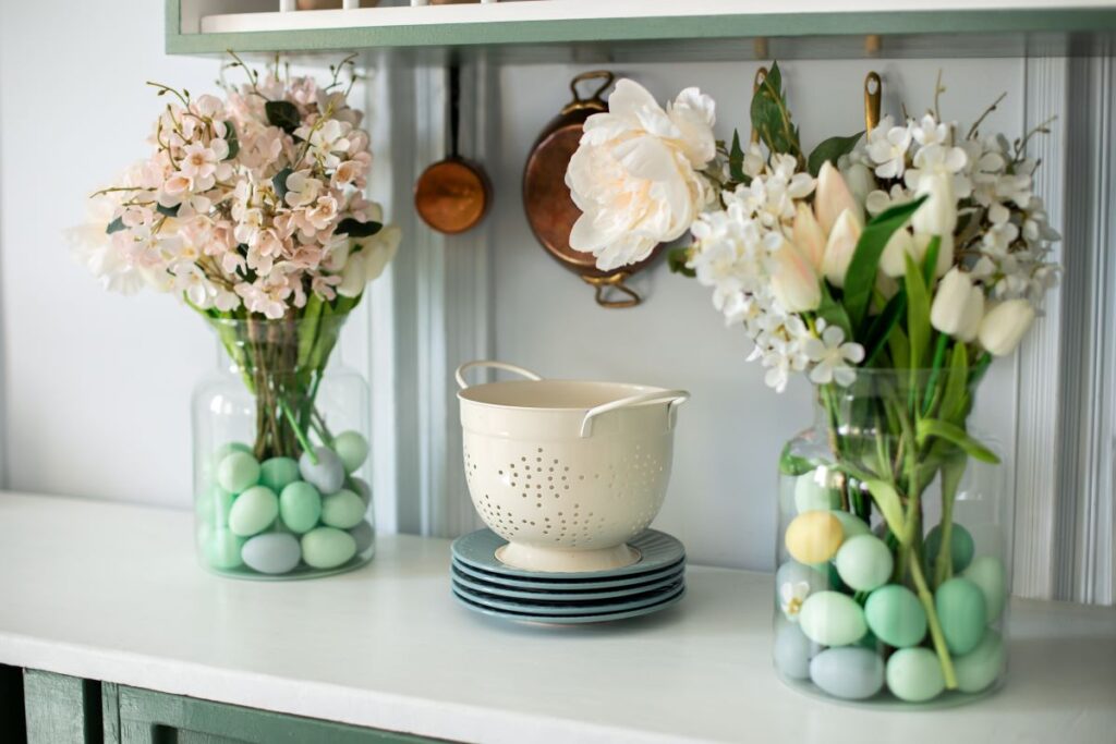 What to put on top of kitchen cabinets to keep clean