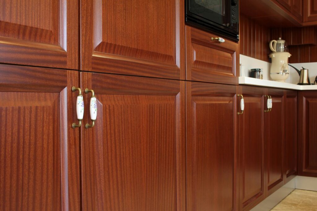 is it better to paint or reface kitchen cabinets