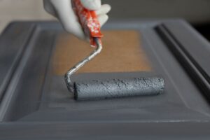 professionals use to paint cabinets