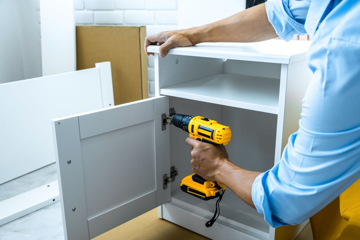 cabinet services cost