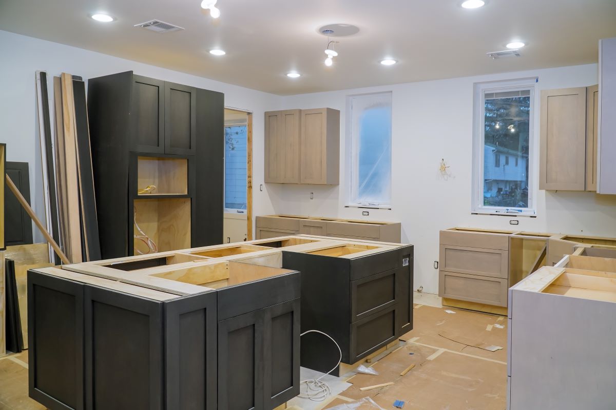how long does it take to install kitchen cabinets and countertops