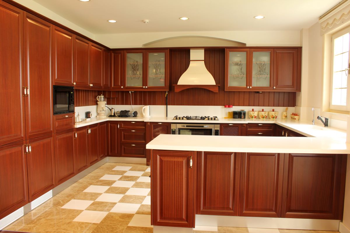 The Ultimate Guide to Polishing Cabinet Surfaces for a Like-New Shine 2 Kitchen cabinet polish
