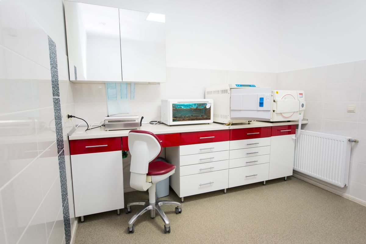 New York Medical Office Cabinet Repair Services