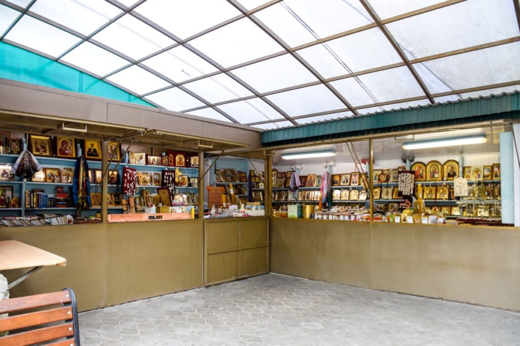 Commercial cabinetry solutions