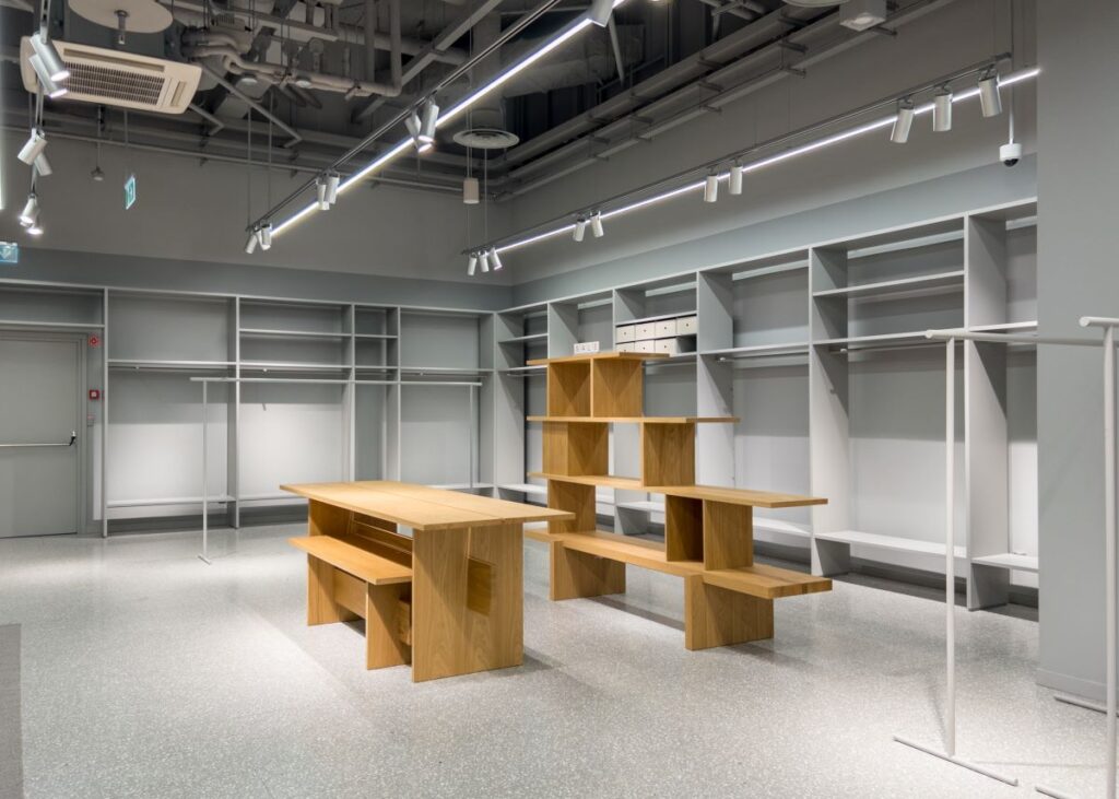 Cabinet Services 
