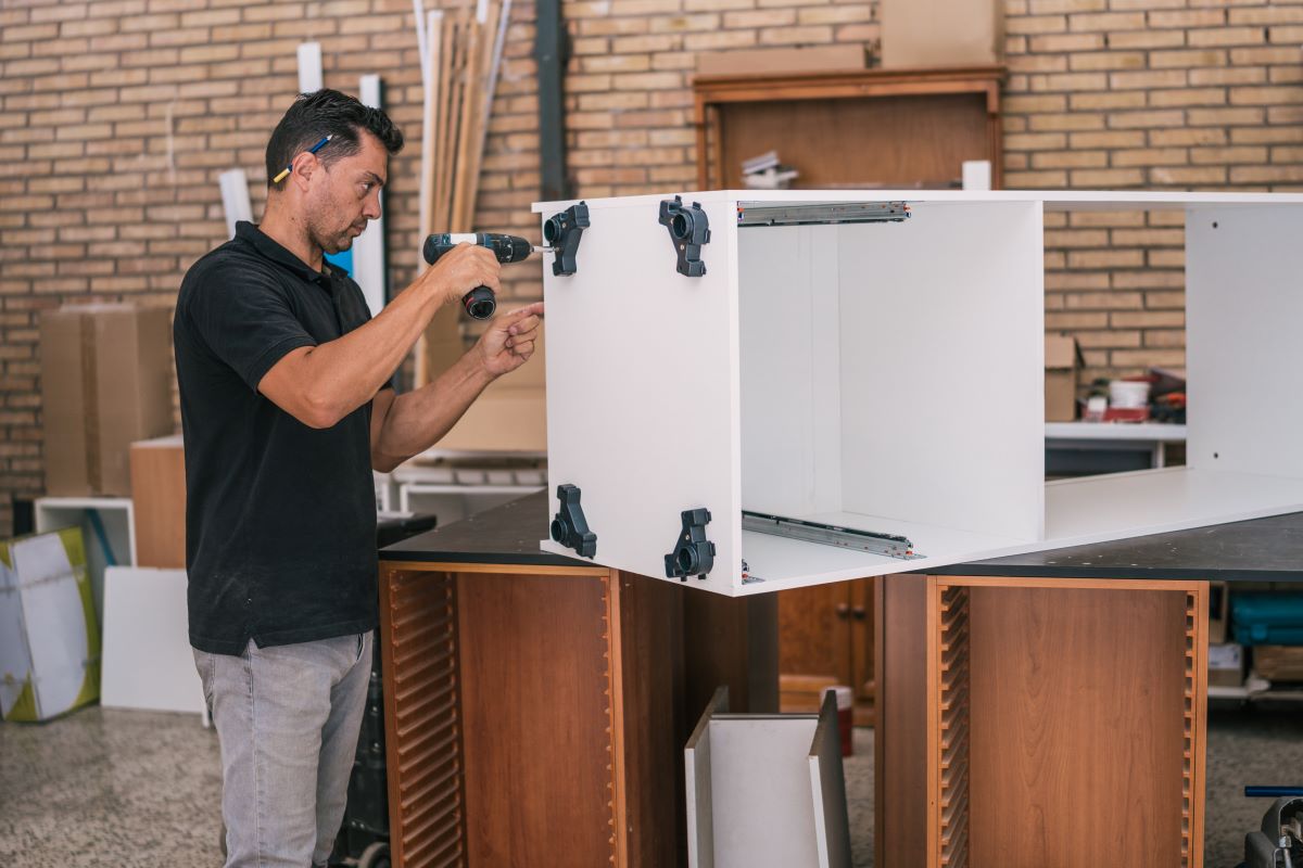 Cabinet Repair Manhattan