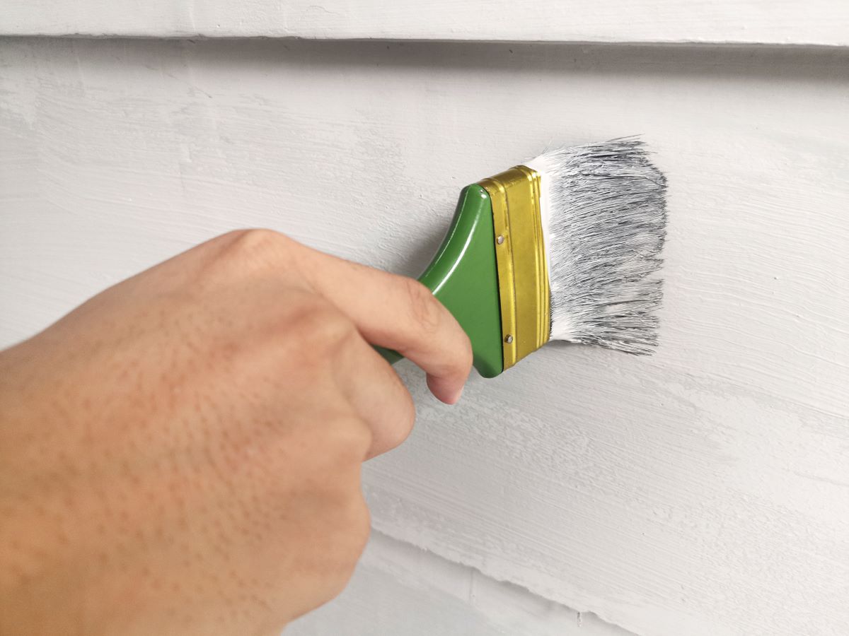 How to Find the Best Cabinet Painters & Refinishing Experts 3 What do professional painters use to paint cabinets?