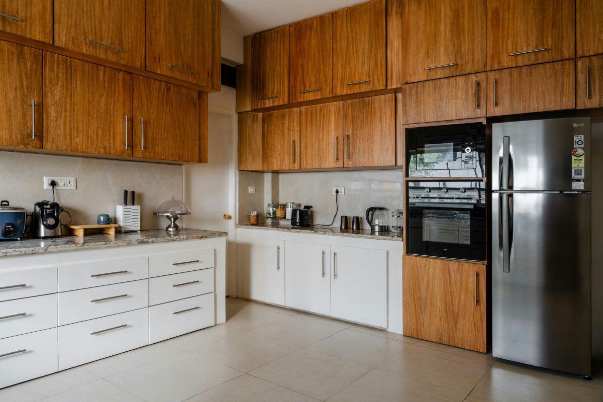 Cabinet Restoration Companies: 3 Smart Fixes Before You Replace 4 Cabinet Refinishing Services
