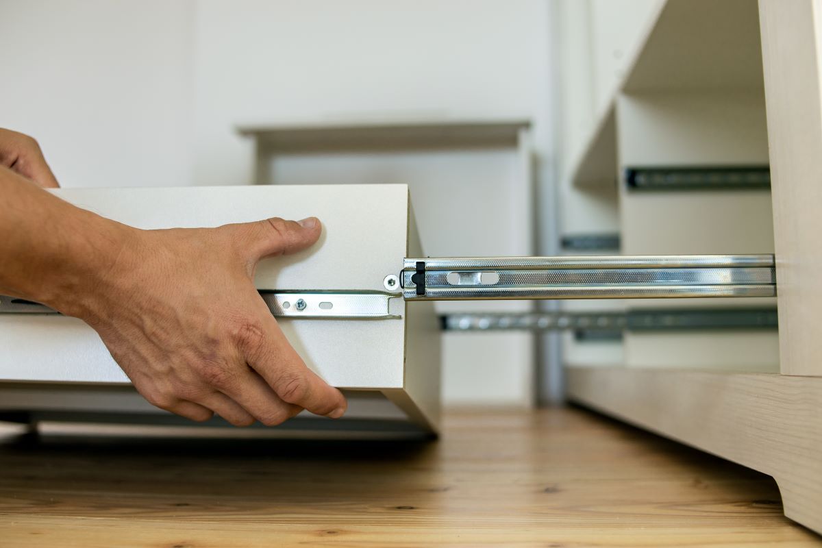 How to Repair Drawer Slides: A Simple 7 Steps Guide 1 how to repair drawer slides
