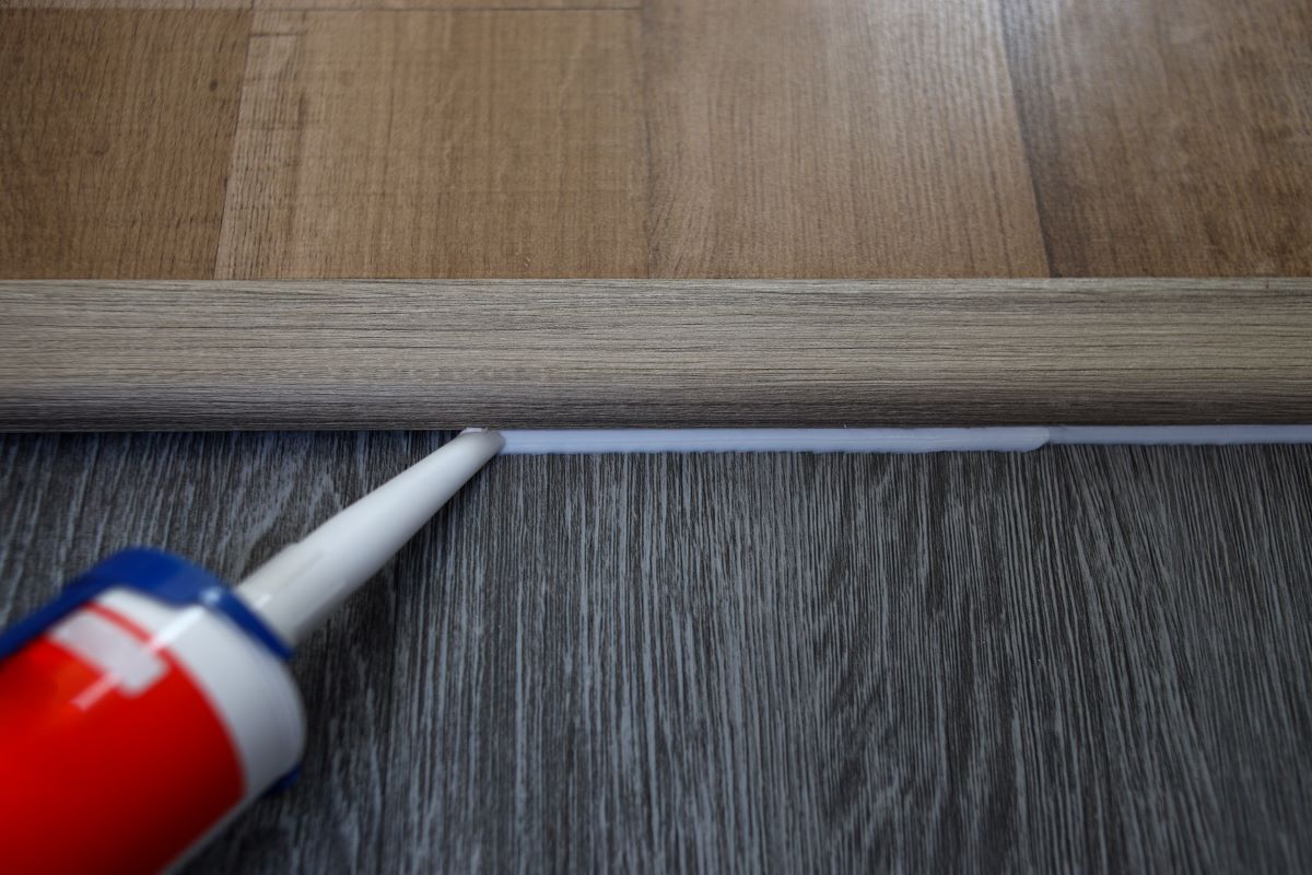 The Best Laminate Floor Gap Filler: What Works and What Doesn't 2 Best laminate floor gap filler
