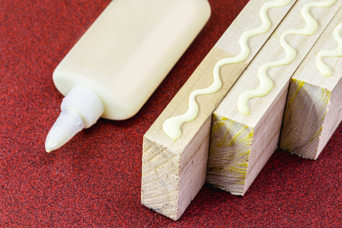 Best Wood Filler for Particle Board: 5 Ways to Fix Damaged Edges 1 wood filler for particle board