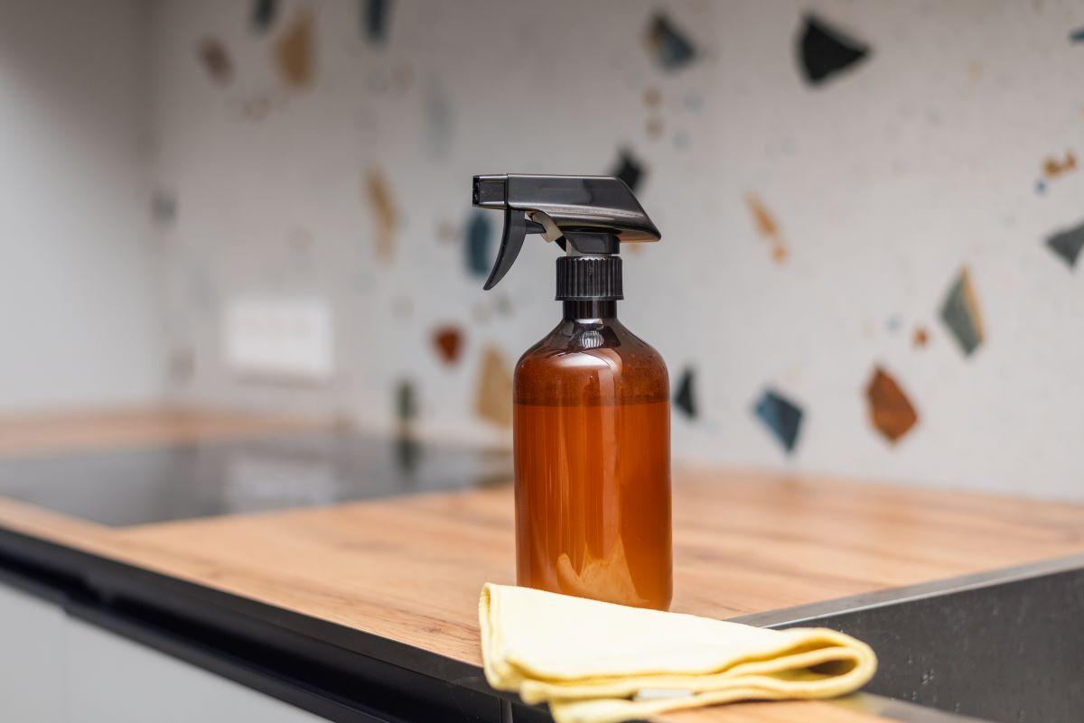 Best Wood Restorer for Furniture: 6 Easy Ways to Bring Old Wood Back to Life 4 wood restorer for furniture NJ