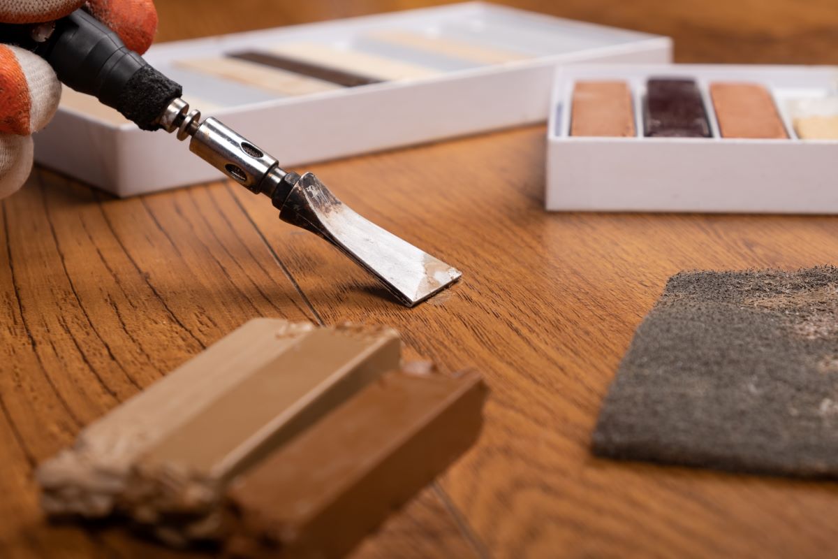 Best Laminate Floor Repair Kit: 2 Types That Actually Work 2 Best laminate floor repair kit nj