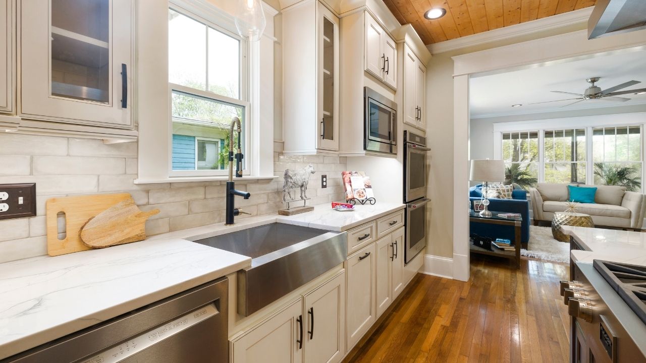 Transform Your Home with Stylish Cabinets of Kitchen Solutions 3 Stylish Cabinets of Kitchen Design