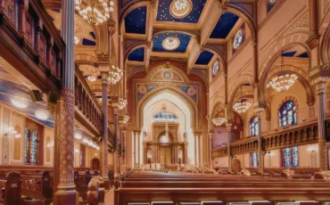 1 synagogue pew & bench repair